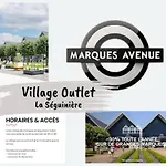 Atelier Du Tisserand - Maison De Caractere Et Calme Feriehus Cholet